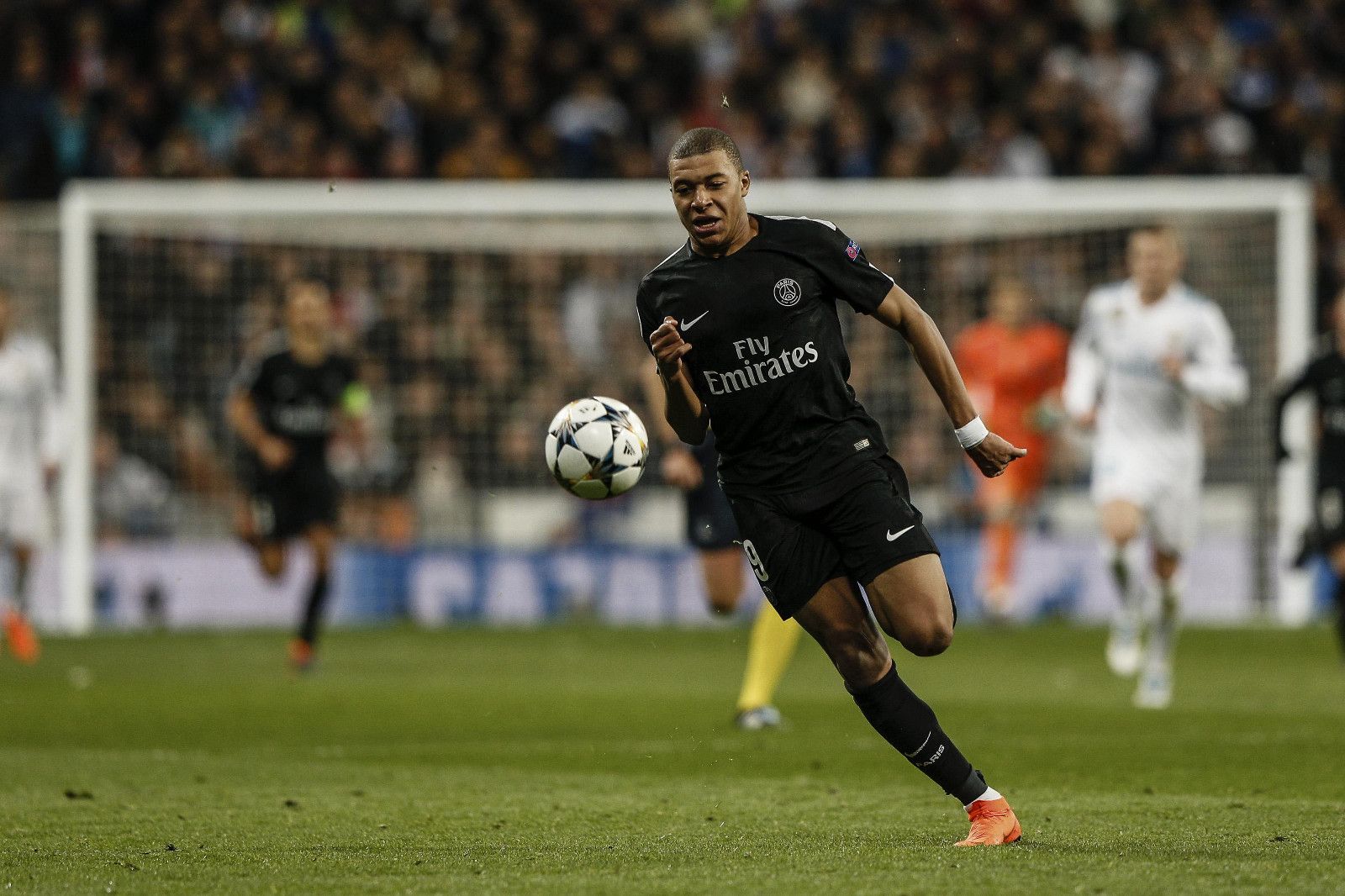 曼晚：罗德里未参加完整合练，曼城希望他能为英超首轮做准备（曼晚：罗德里未完成全队合练，曼城仍盼其赶上英超揭幕战）