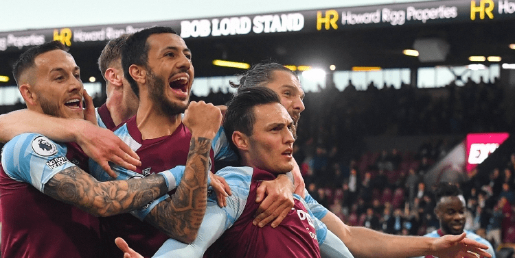 历史战绩碾压!多特主场对门兴豪取12连胜（多特主场对阵门兴豪夺12连胜，历史优势尽显）