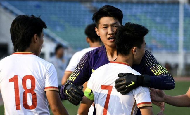 老鹰官宣特雷杨下周恢复球队训练，美记：他或在圣诞节前后复出（老鹰宣布特雷杨下周回归球队训练，美媒称其或于圣诞前后复出）