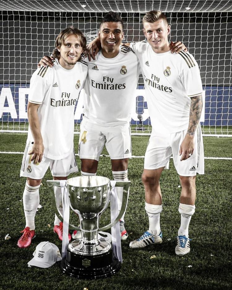 段永平问王石为何仍在创业，回应称因热爱