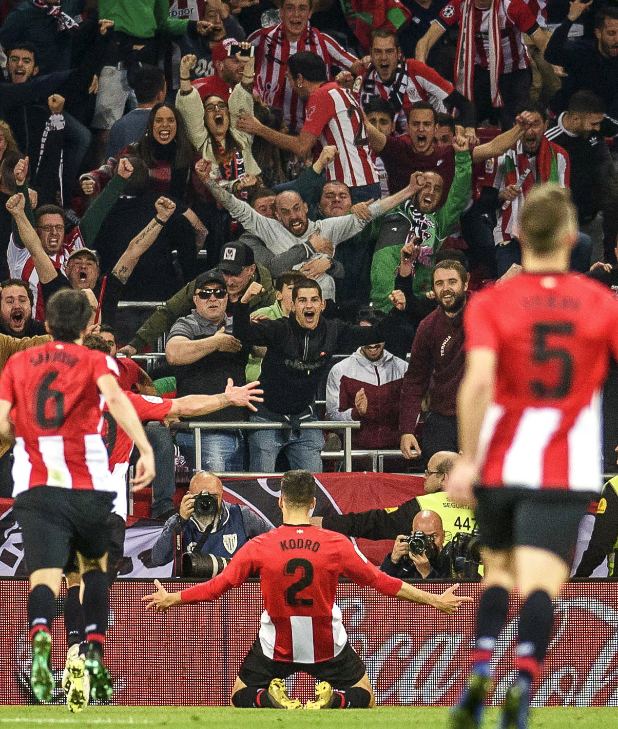 毛剑卿谈汪士钦红牌：给年轻人点自信吧，再网暴把人家暴死了