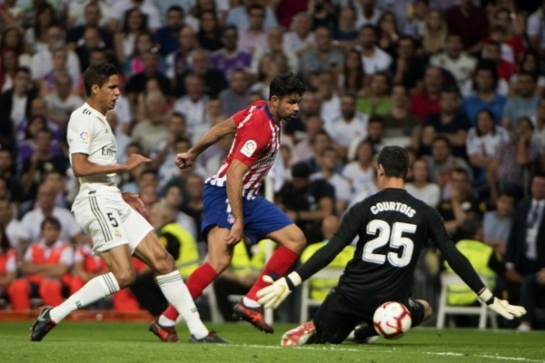 记者：加拉塔萨雷希望免费租借萨拉赫，合同半年800万欧