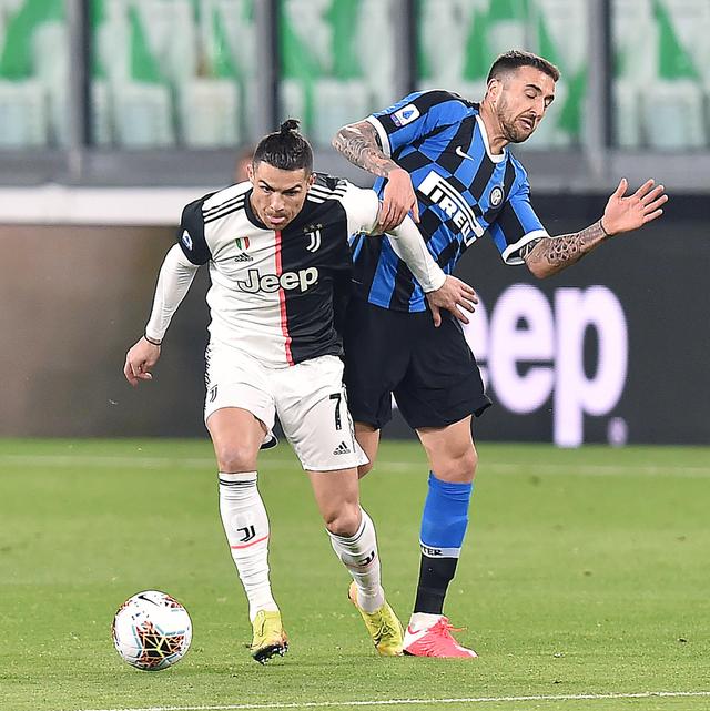 2020 赛季：弗里曼夺得国联 MVP，并公开分享了其在新冠治疗期间的艰难心路